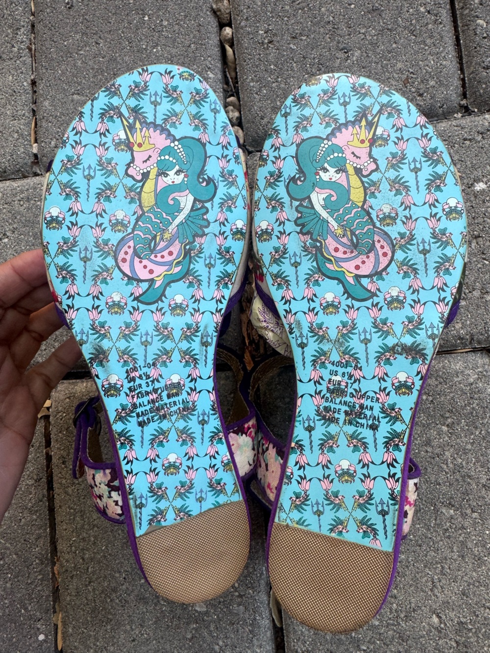 IRREGULAR CHOICE Purple Strawberry Pom Sandals Size 6.5 - Picture 7 of 8